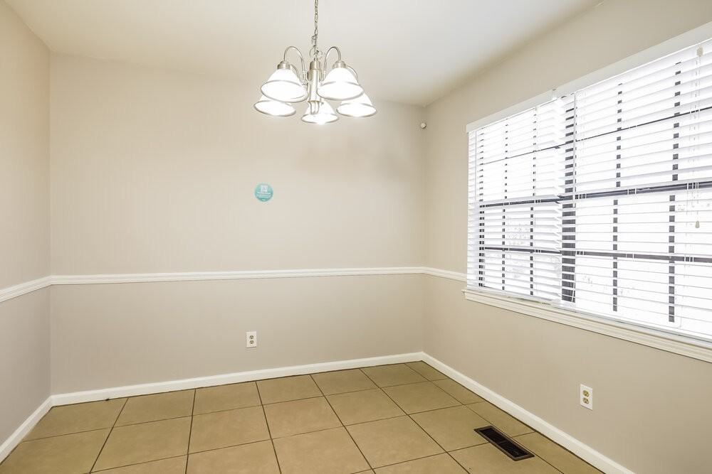 5520 Eden Dr - Photo 6 of 17