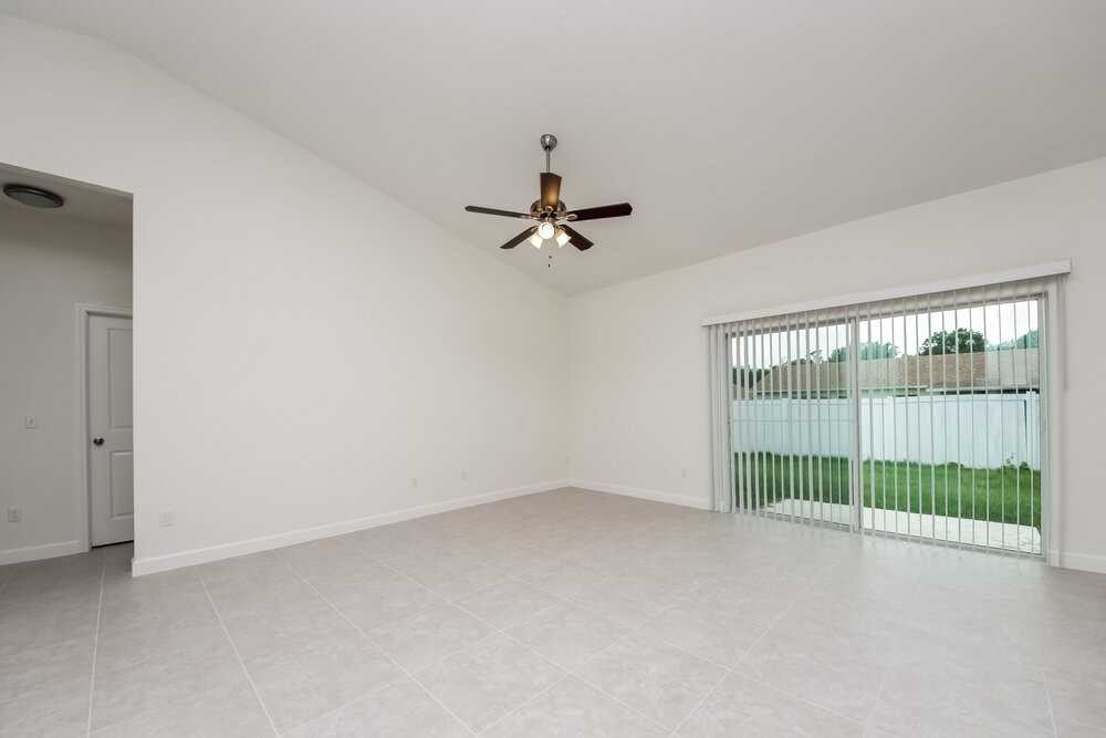 839 Valnera Ct - Photo 3 of 16