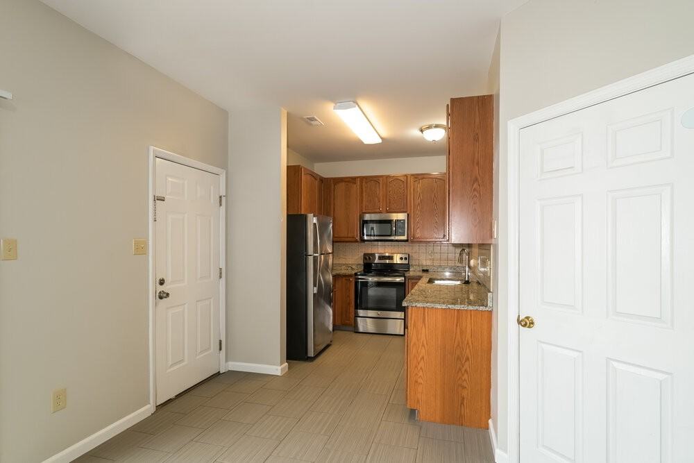 2012 Village Glen Dr - Photo 7 of 17