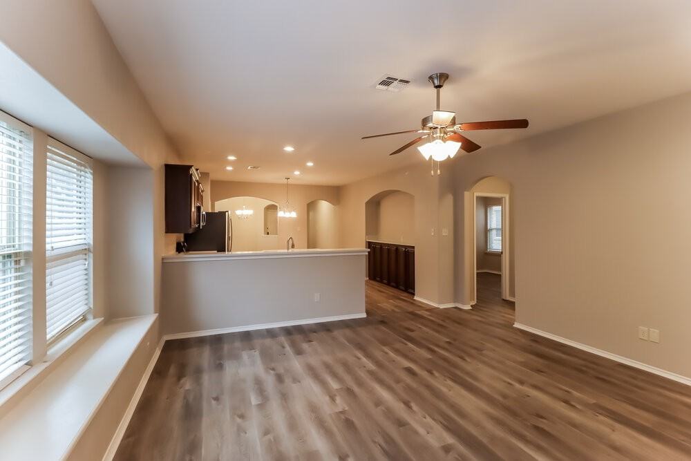 259 Haywood Mews - Photo 5 of 16