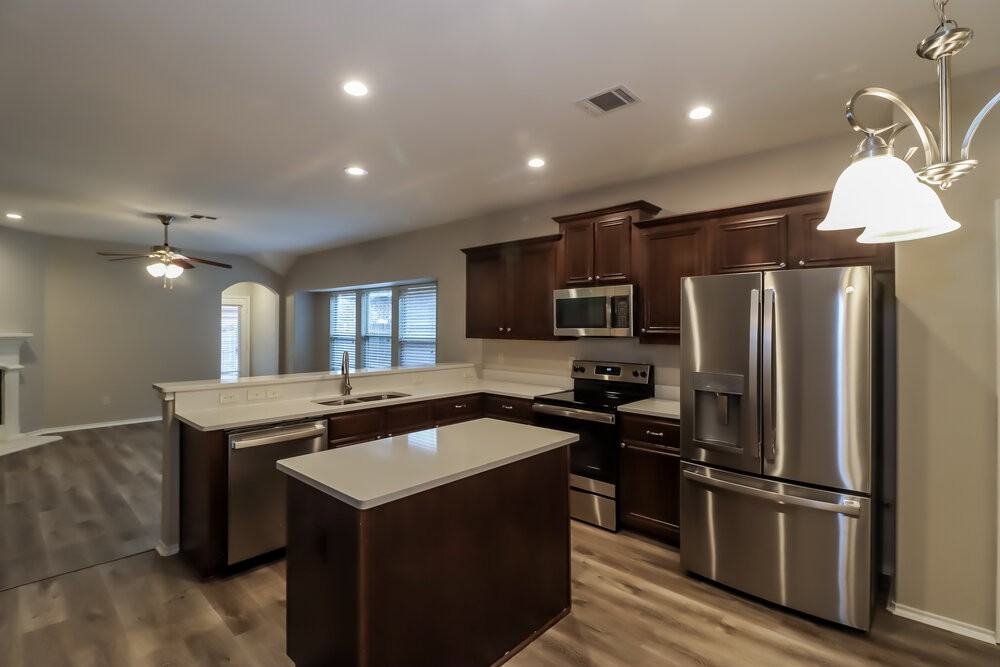 259 Haywood Mews - Photo 7 of 16