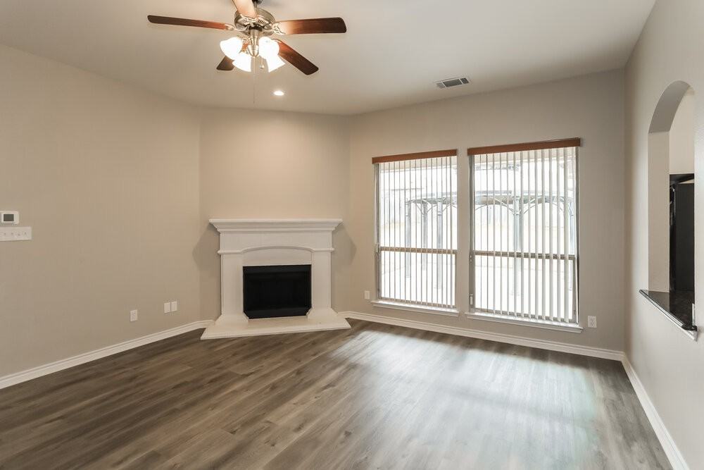 9221 Barbara Dr - Photo 4 of 16