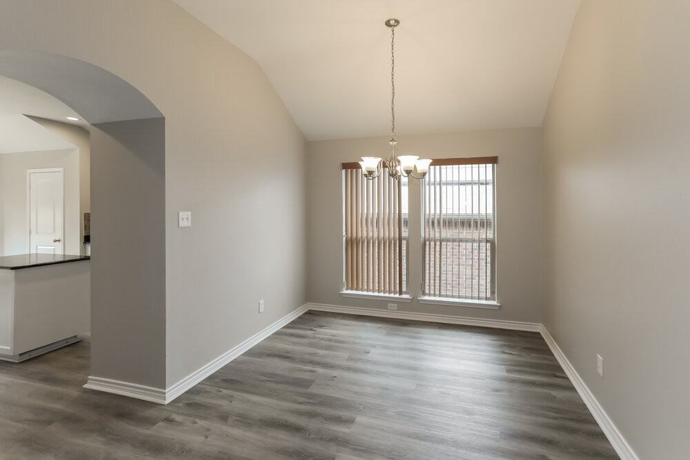 9221 Barbara Dr - Photo 5 of 16