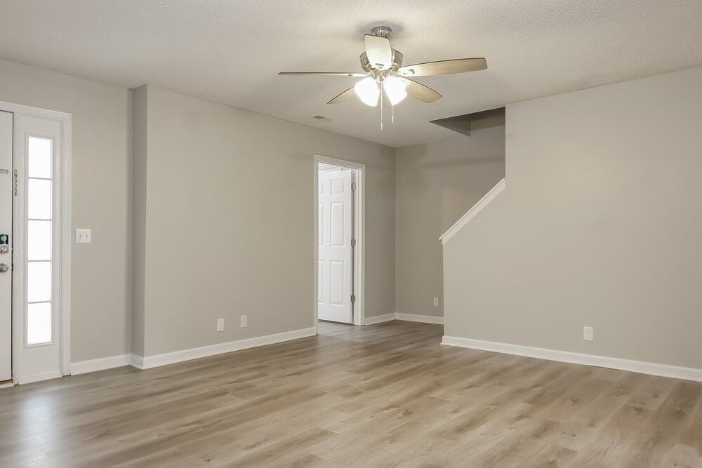 2729 Windwalker Ct - Photo 5 of 17