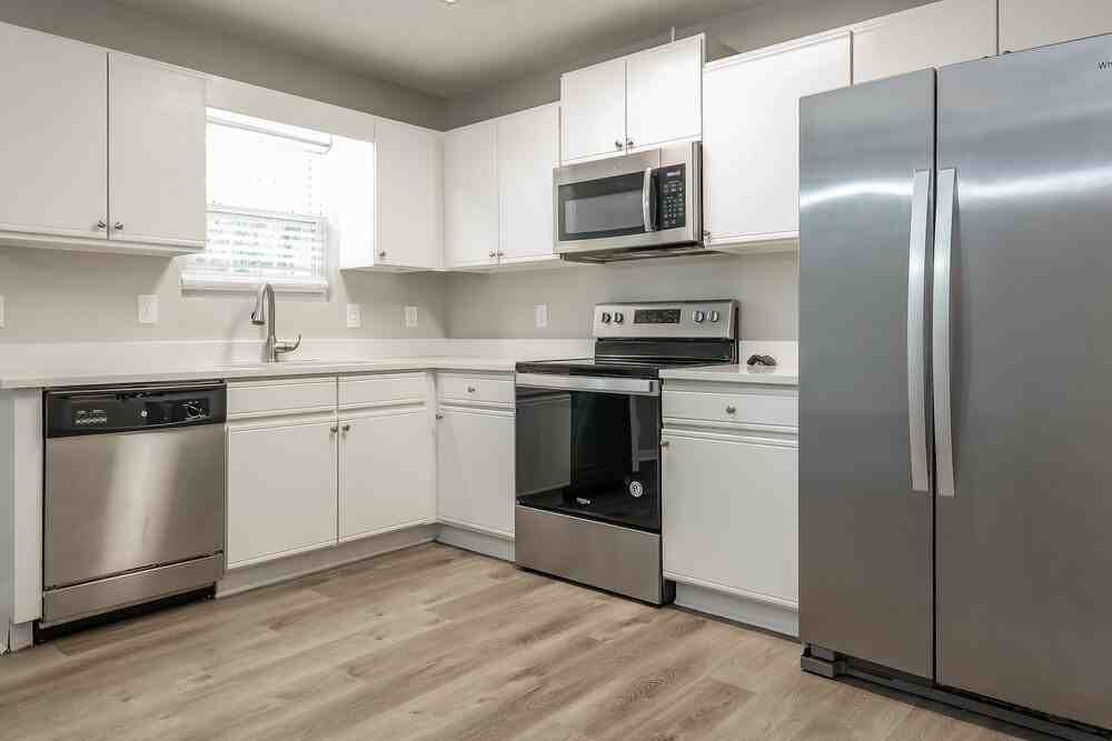 2729 Windwalker Ct - Photo 7 of 17