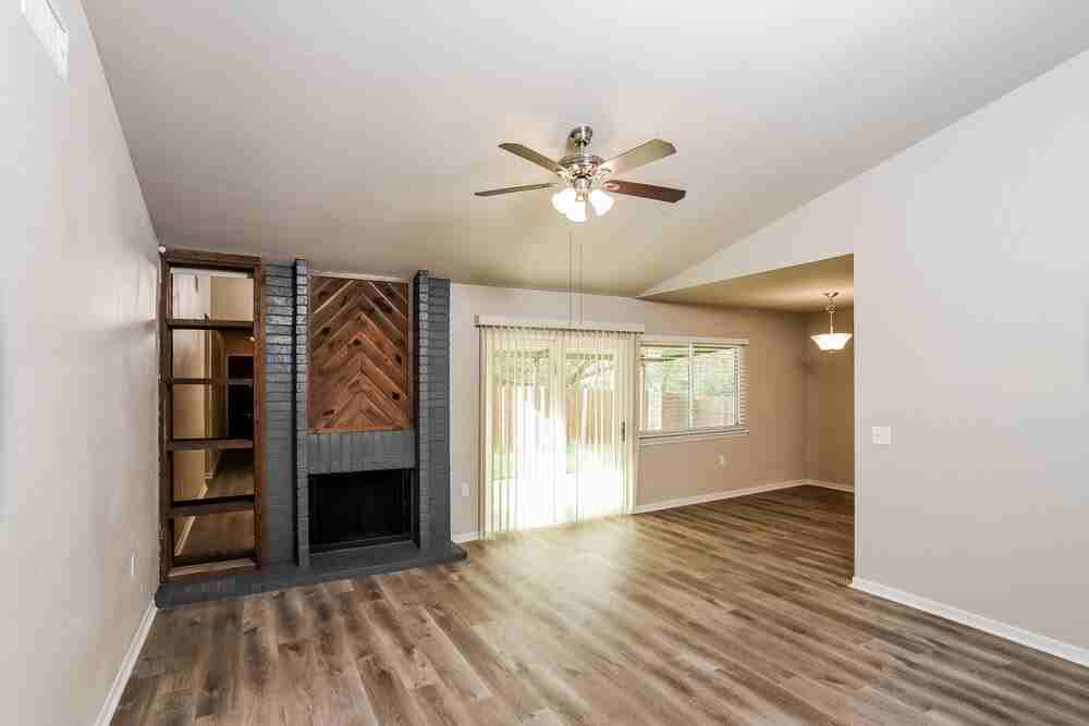 9478 Greens Pt - Photo 4 of 16
