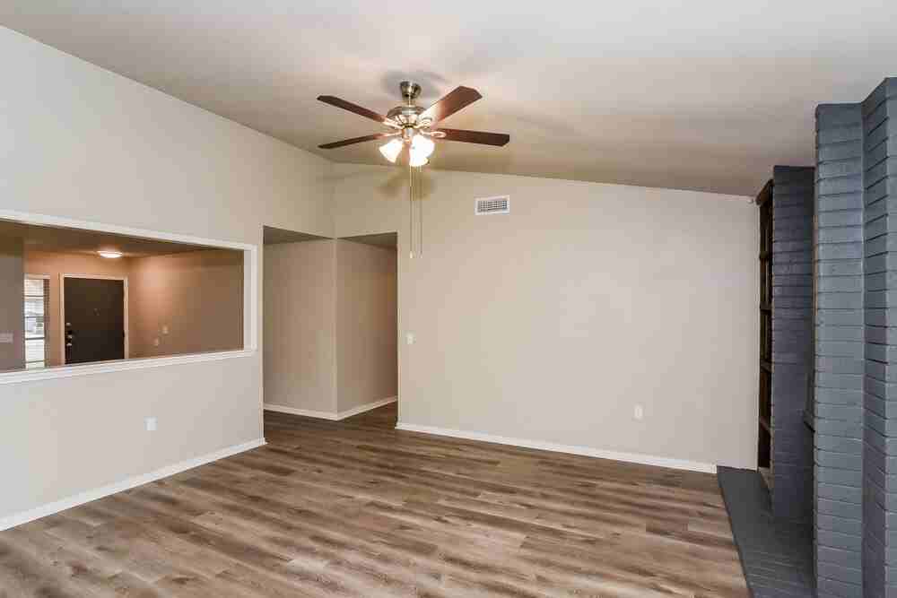 9478 Greens Pt - Photo 5 of 16