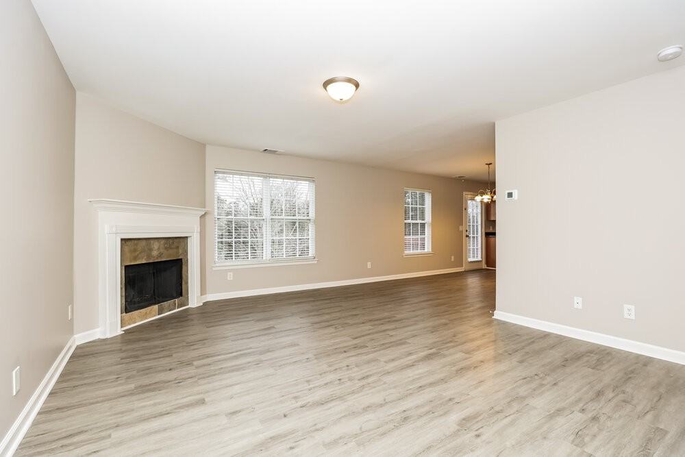 1105 Modesto Ct - Photo 5 of 17