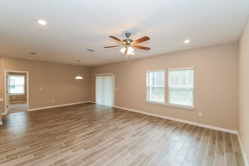 10405 Pavnes Creek Dr - Photo 3 of 16