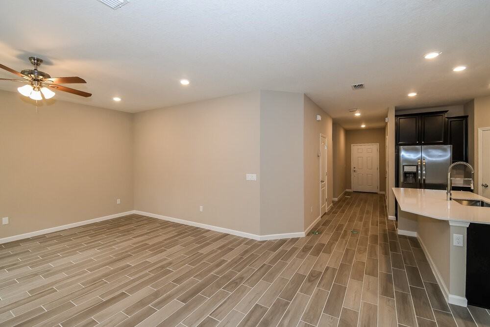 10405 Pavnes Creek Dr - Photo 6 of 16