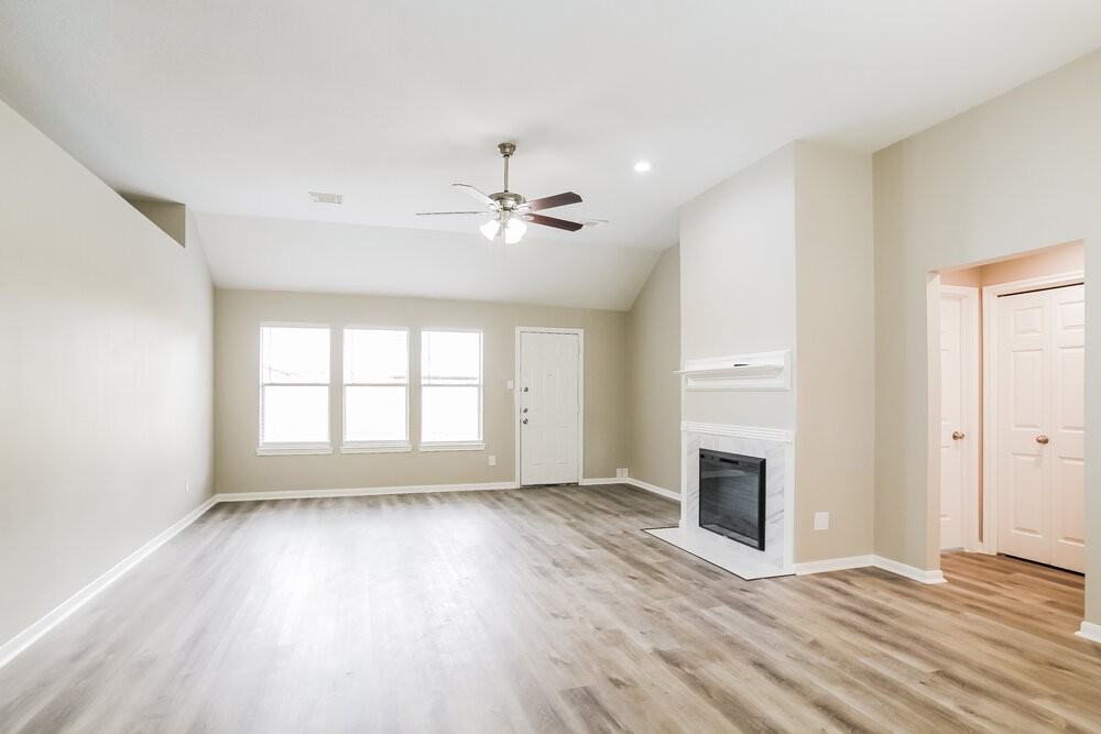 31142 N Head Dr - Photo 3 of 16