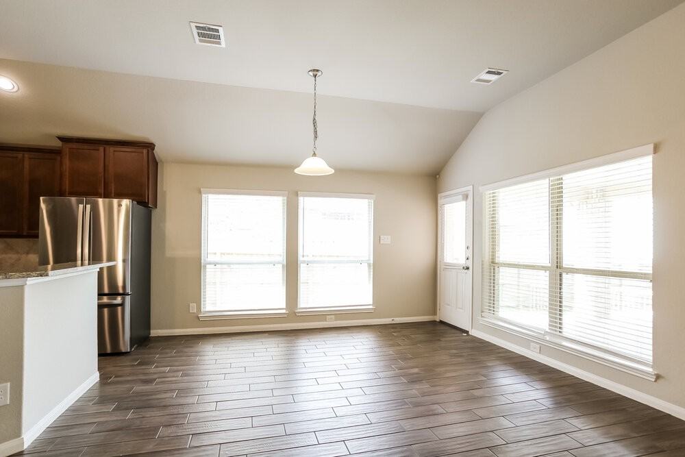 3718 Breckenridge Dr - Photo 6 of 16