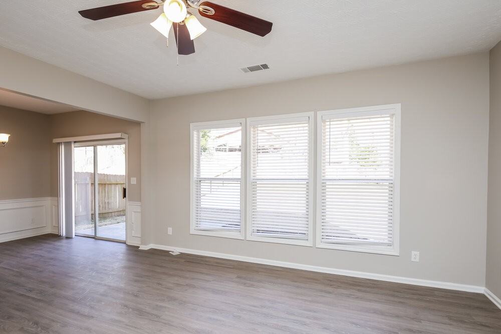 205 Cool Weather Dr - Photo 5 of 17