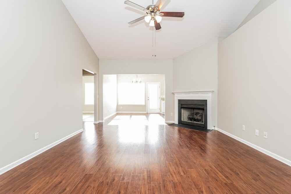 5006 Timber Trail Dr - Photo 5 of 17