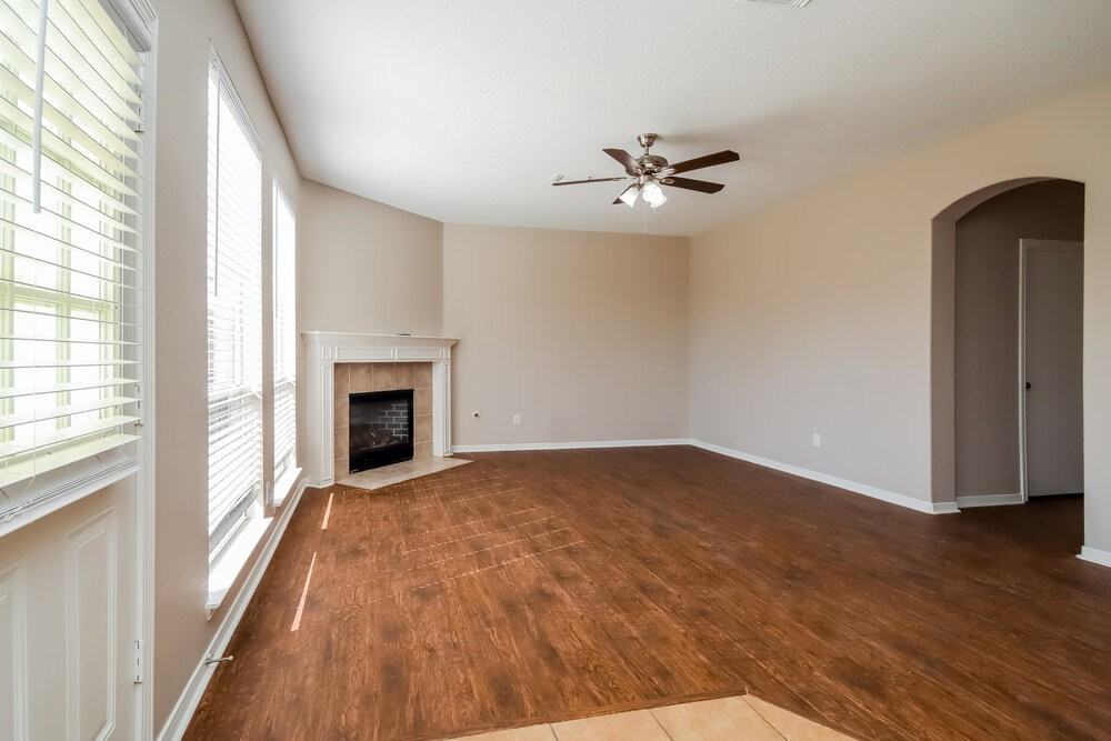 4939 Timber Path Dr - Photo 5 of 17