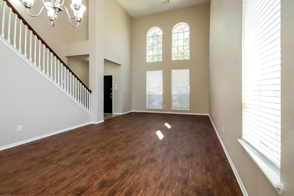 4939 Timber Path Dr - Photo 7 of 17