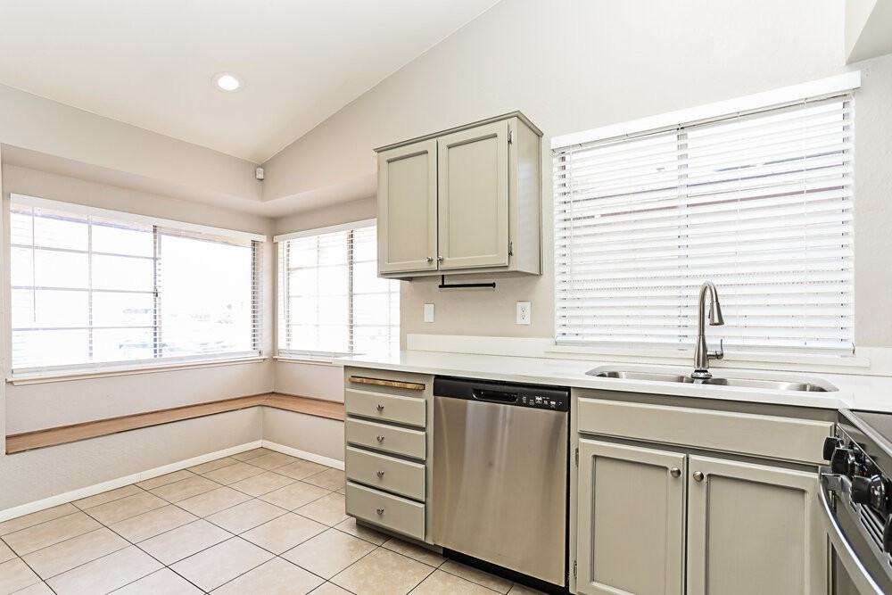 3101 W Calle De La Bajada - Photo 6 of 16