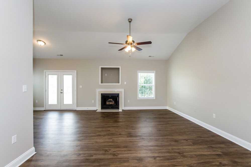 1432 Standish Dr - Photo 7 of 16