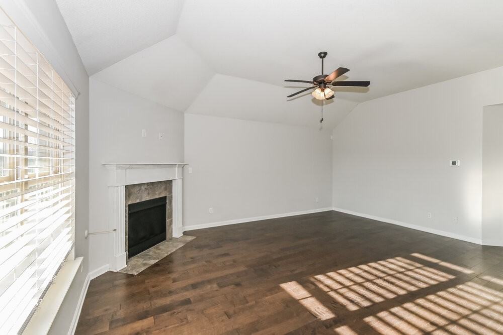 2805 S Cherry Dr - Photo 5 of 17