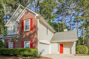 featured image of 724 S Fairfield Dr