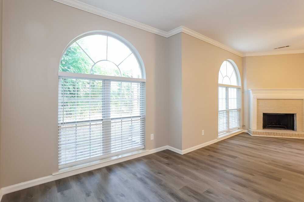 724 S Fairfield Dr - Photo 5 of 17