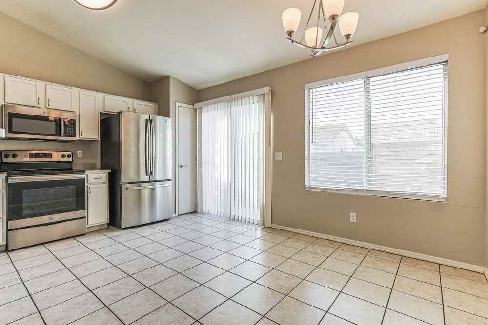 463 E Harrison St - Photo 7 of 16