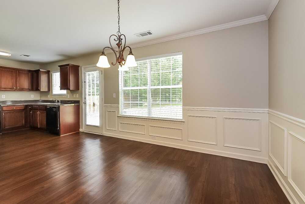 365 Hidden Creek Ln - Photo 7 of 17