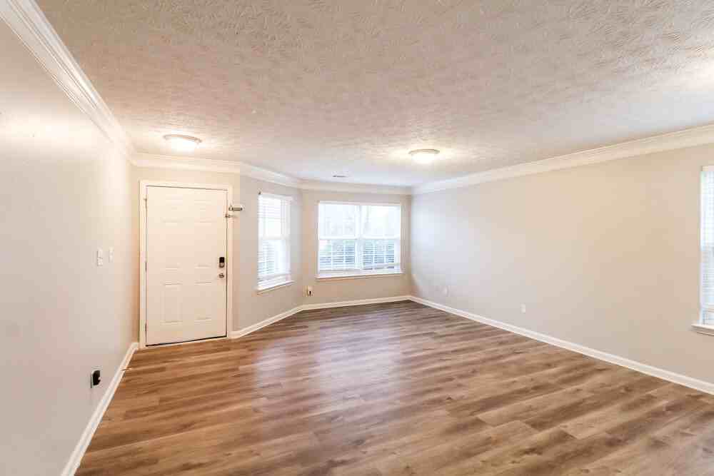 1030 Eatonton Way - Photo 5 of 17