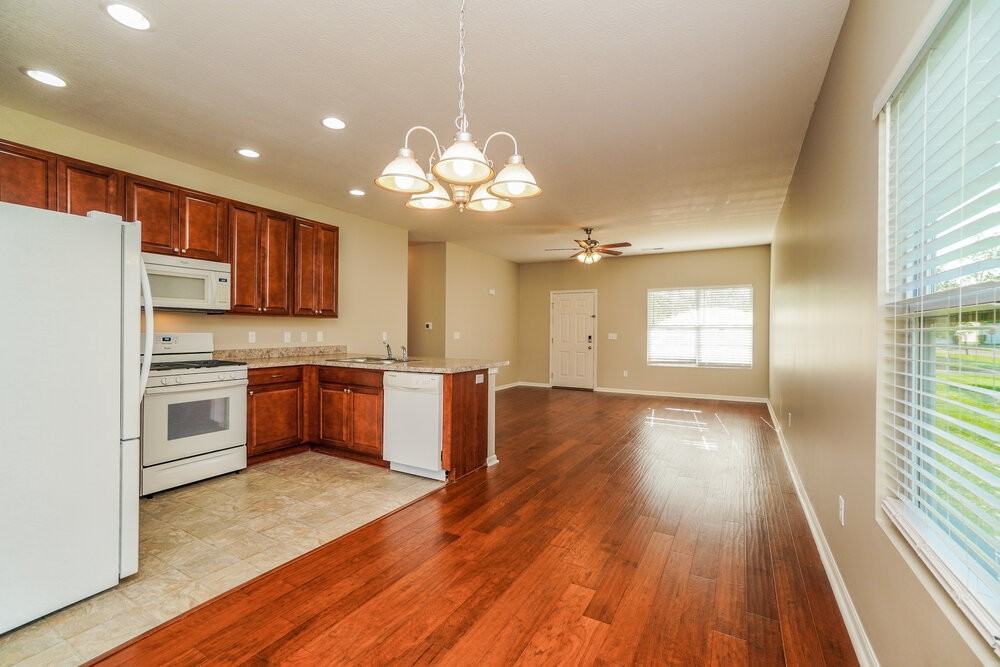 4001 Blue Mountain Cir - Photo 6 of 16