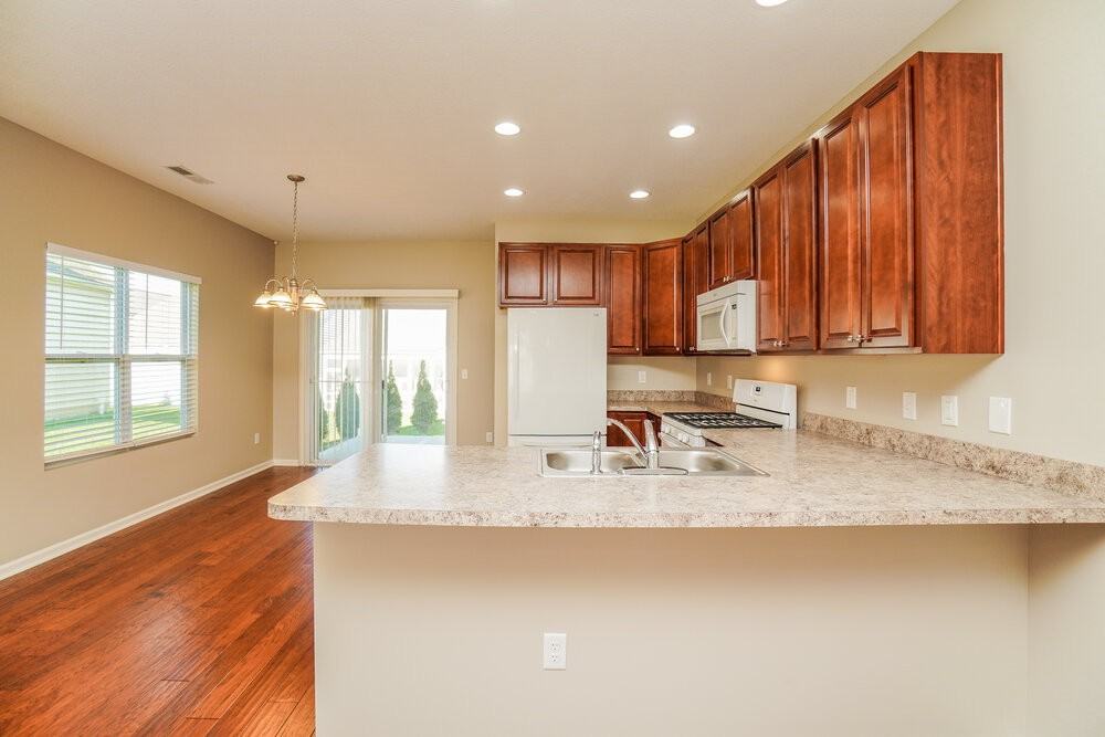 4001 Blue Mountain Cir - Photo 7 of 16