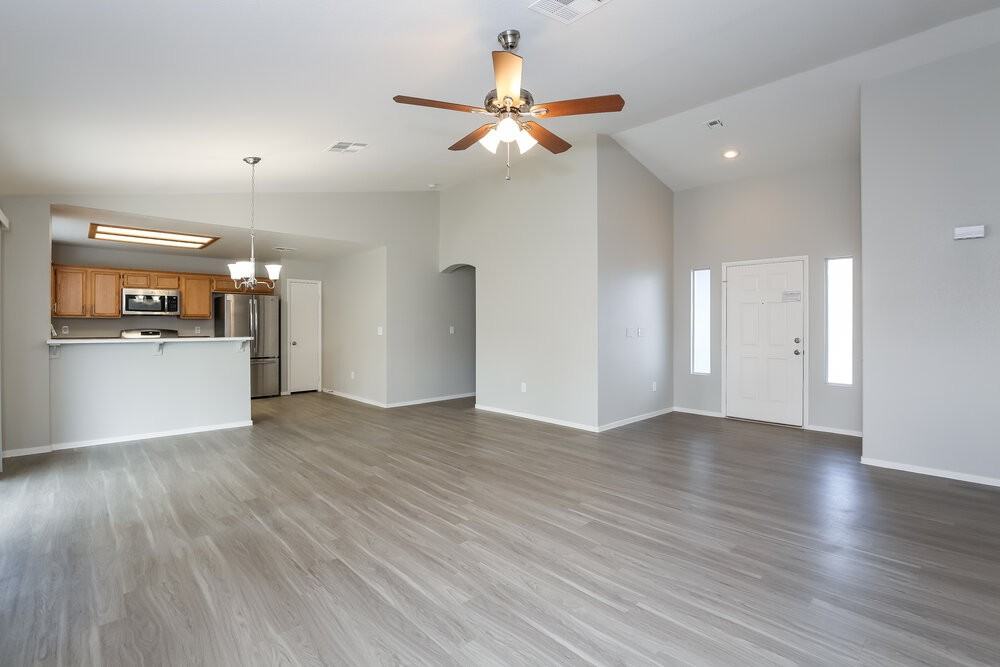 206 Honey Locust Dr - Photo 3 of 16