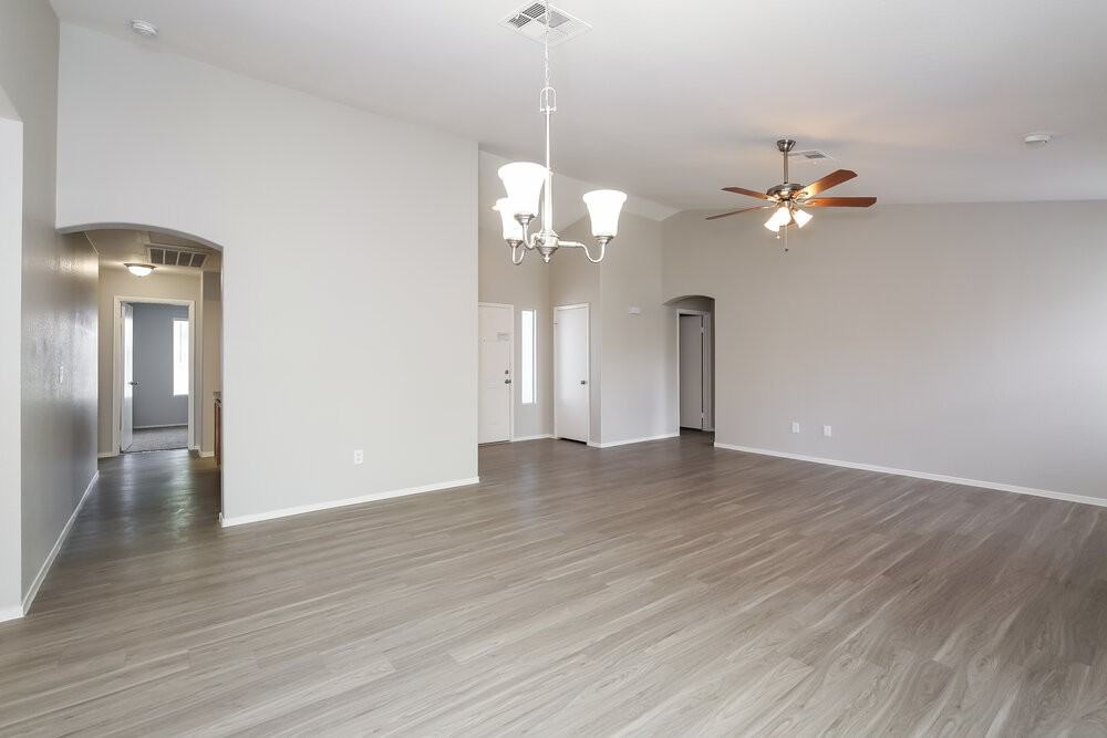 206 Honey Locust Dr - Photo 5 of 16