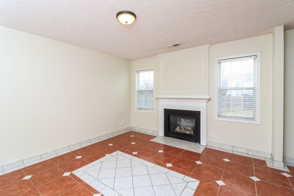 196 Ancient Oaks Way - Photo 6 of 17