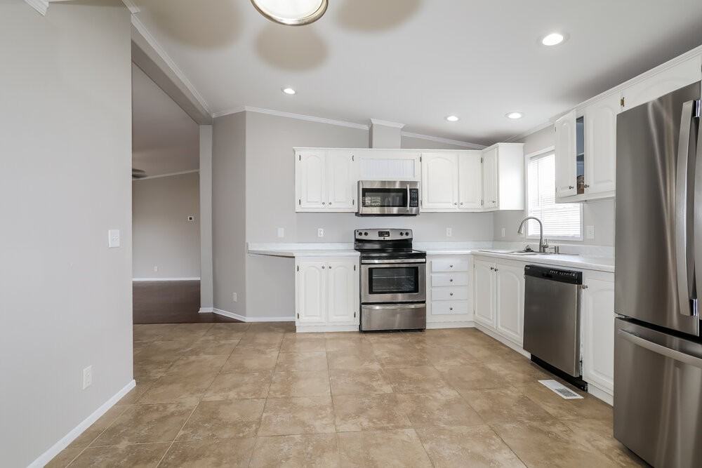 21039 Sweet Blossom Ln - Photo 6 of 16