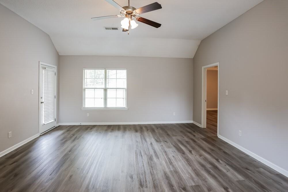 4218 Markston Dr - Photo 5 of 17