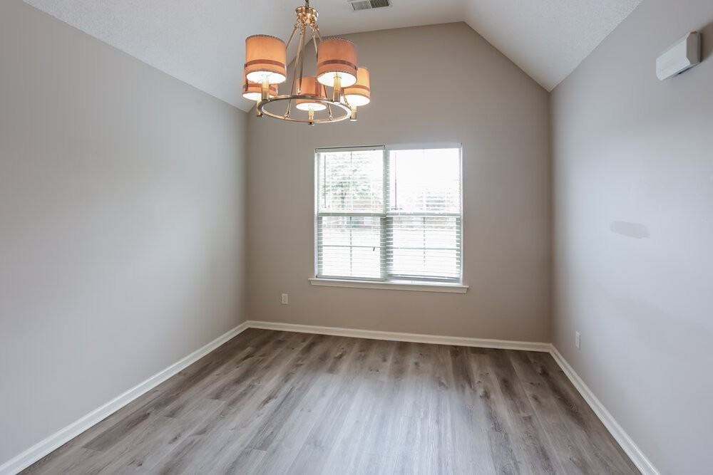 4218 Markston Dr - Photo 6 of 17