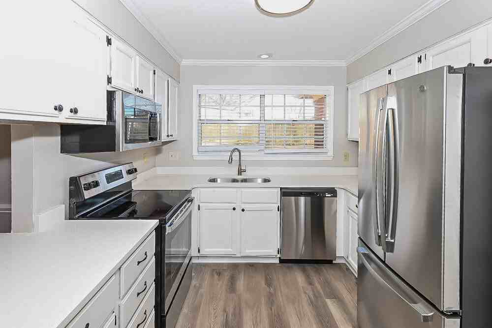 5404 Pear Dr - Photo 7 of 16