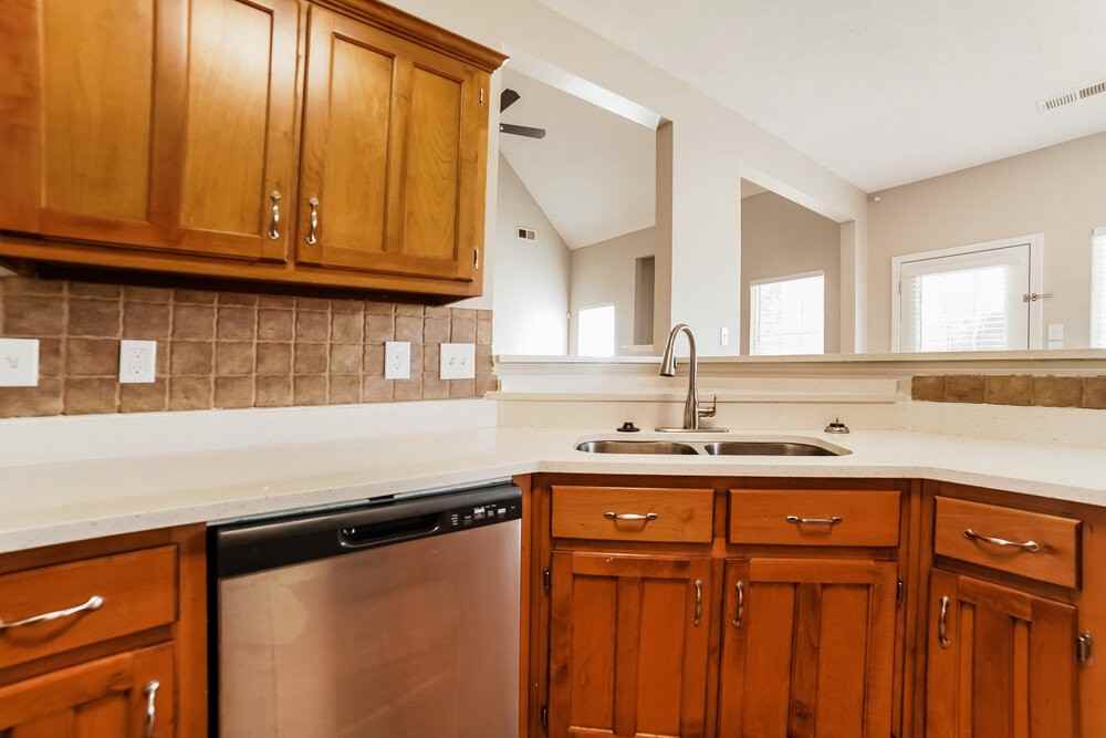 2221 Linda Shore Dr - Photo 7 of 17