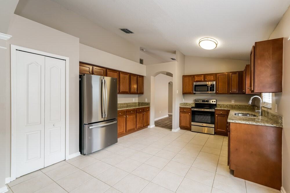 13108 Early Run Lane - Photo 6 of 16