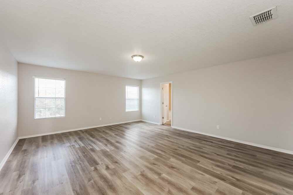 718 Absolon Farm - Photo 6 of 17
