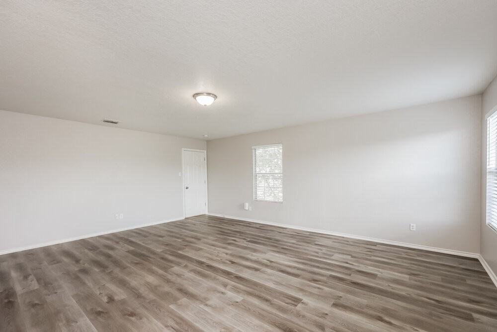 718 Absolon Farm - Photo 7 of 17