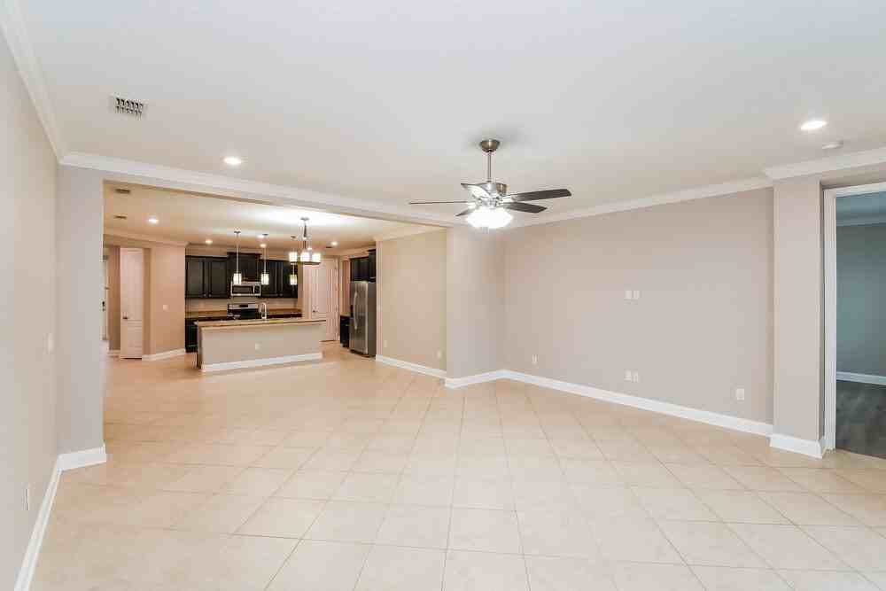 252 Saint Kitts Loop - Photo 4 of 17