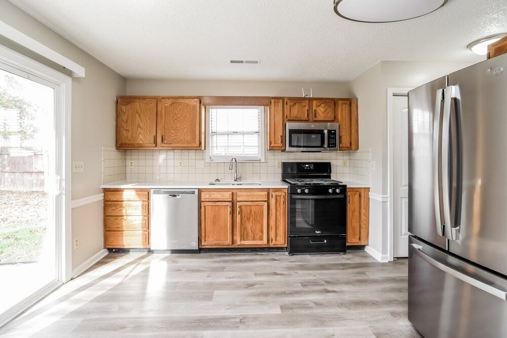 4107 Regency Dr - Photo 7 of 16