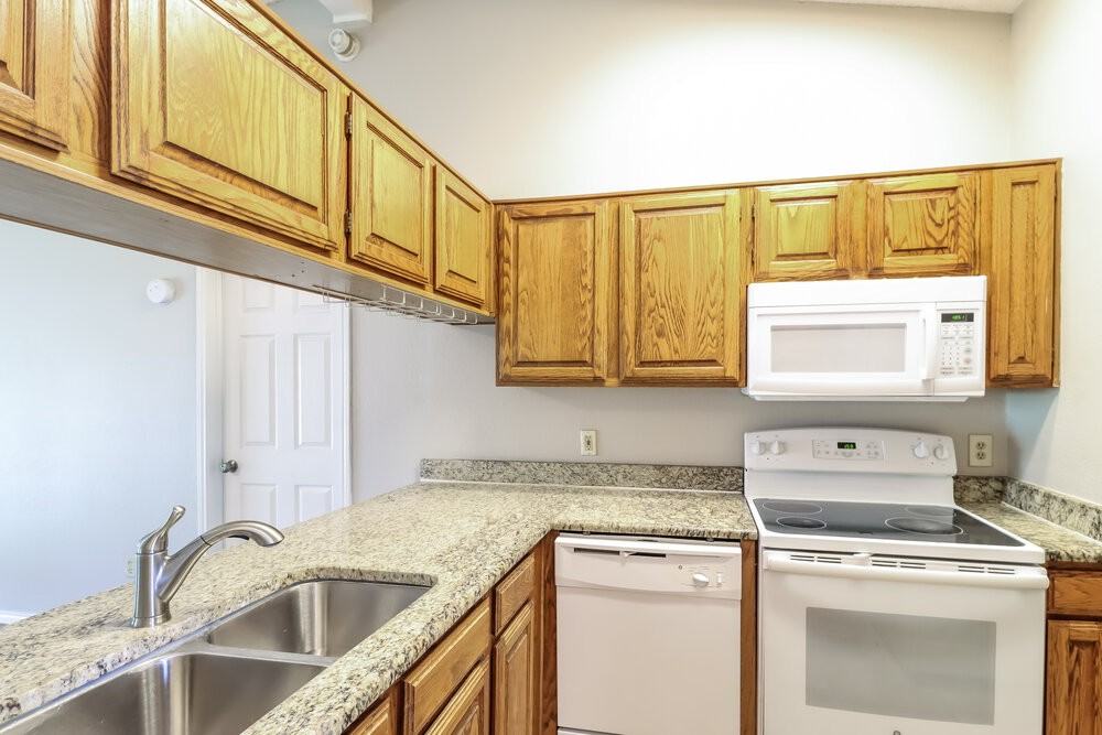 226 Lemon Dr - Photo 6 of 15