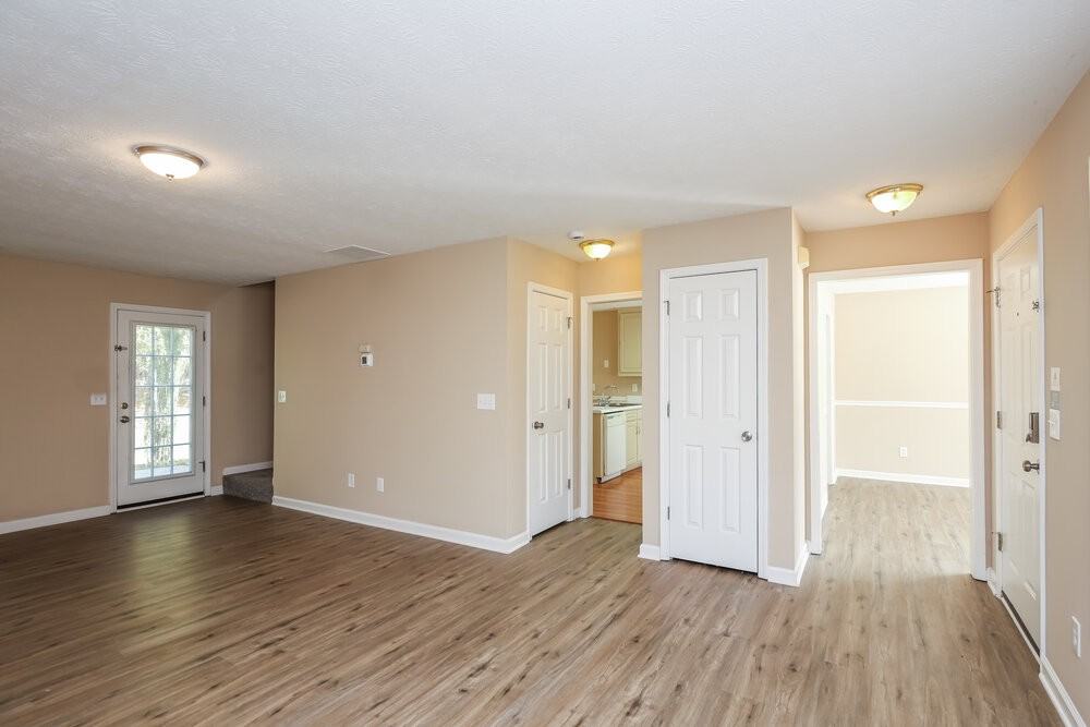 2880 Emerald Springs Dr - Photo 7 of 17