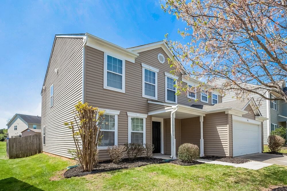 316 Ranlo Ave - Photo 4 of 17