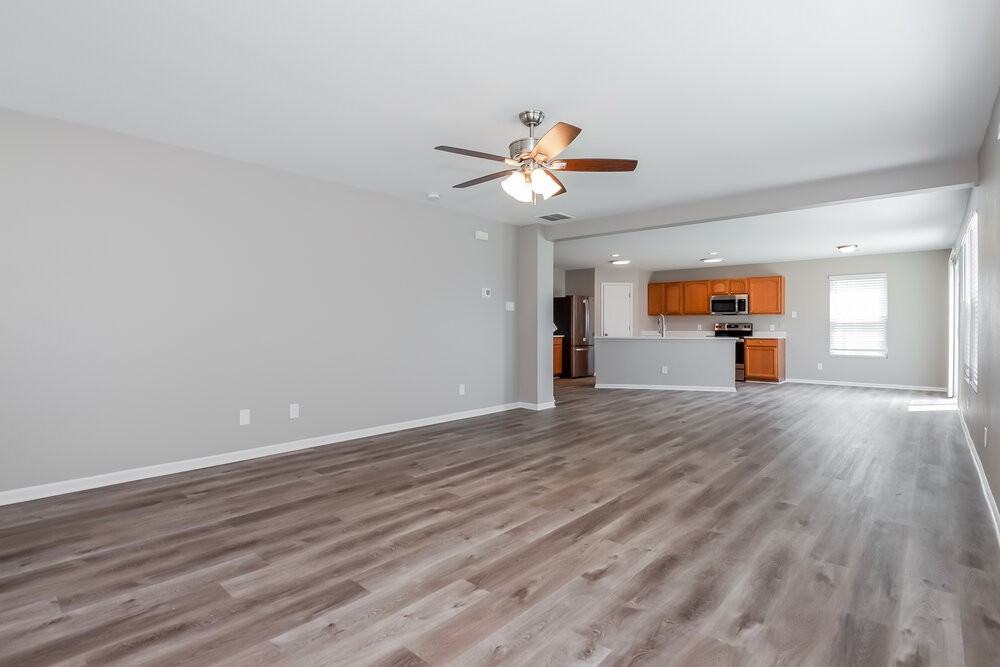 316 Ranlo Ave - Photo 6 of 17