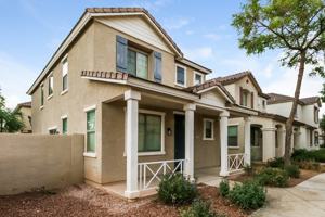 featured image of 126 E Catclaw St