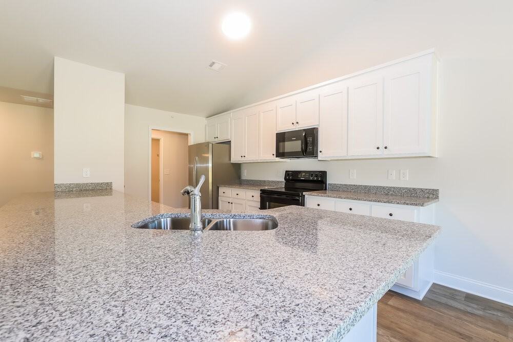 152 Heartland Cir - Photo 5 of 16