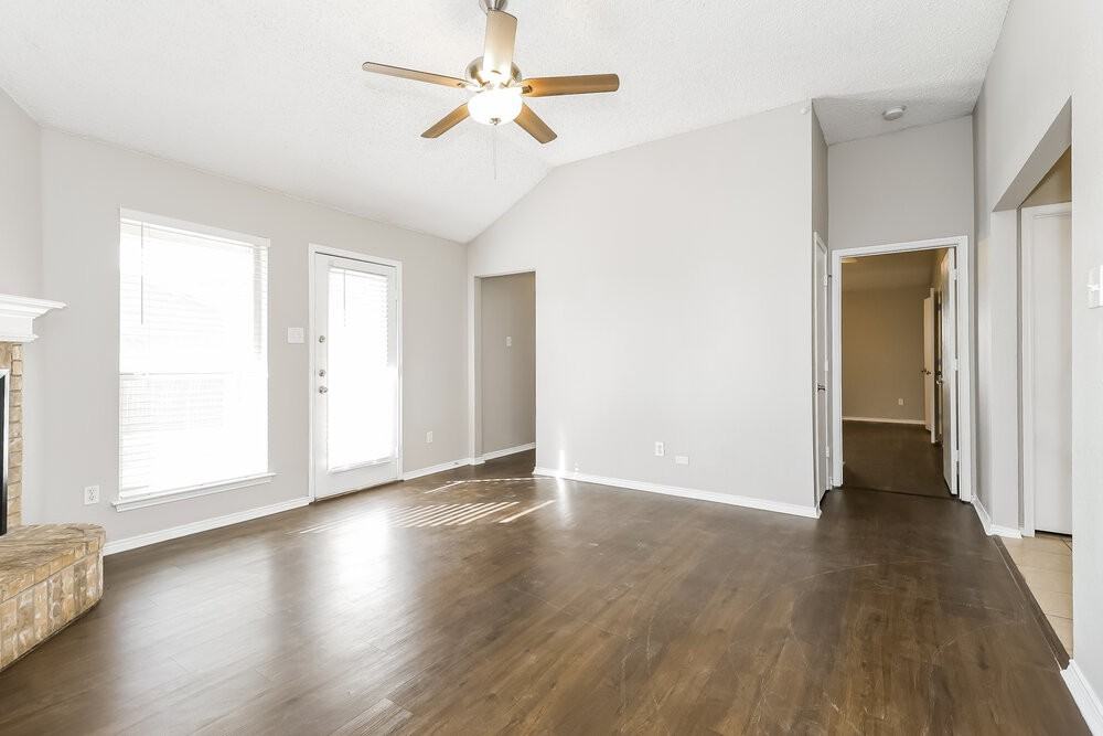 4553 Wheatland Dr - Photo 3 of 16